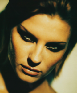 Martina Colombari - Ph Giovanni Gastel